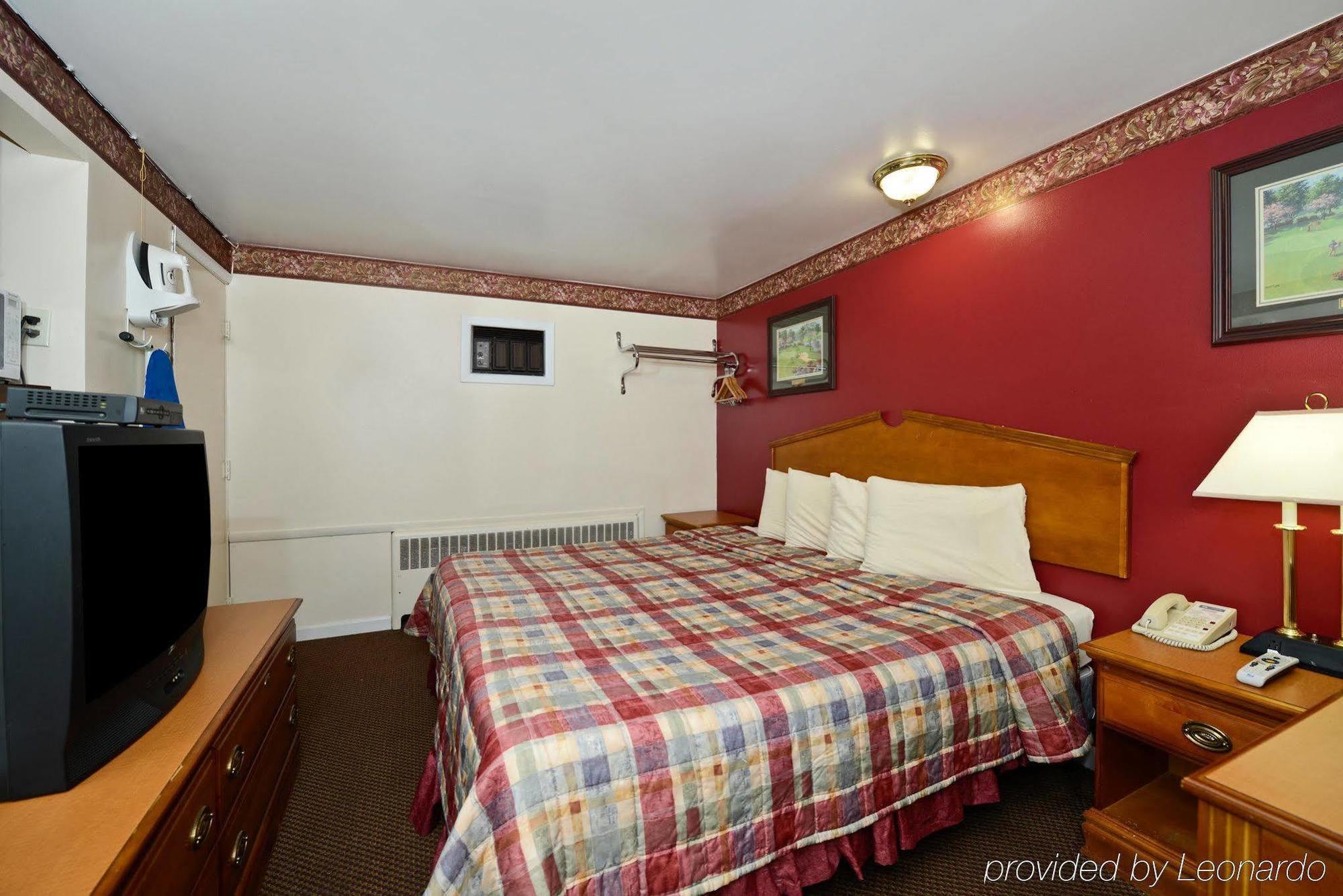 Americas Best Value Inn Jonesville/Hillsdale Room photo